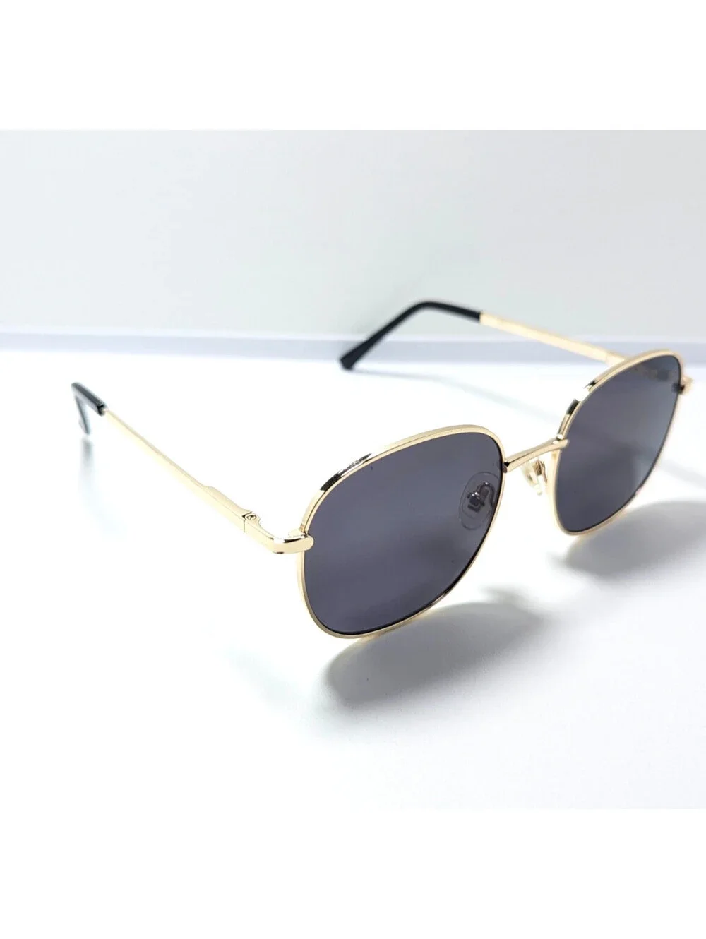 SOJOS SJ1137 C2 JL Unisex Gold Round Sunglasses Black Lens 51-21-149 UV